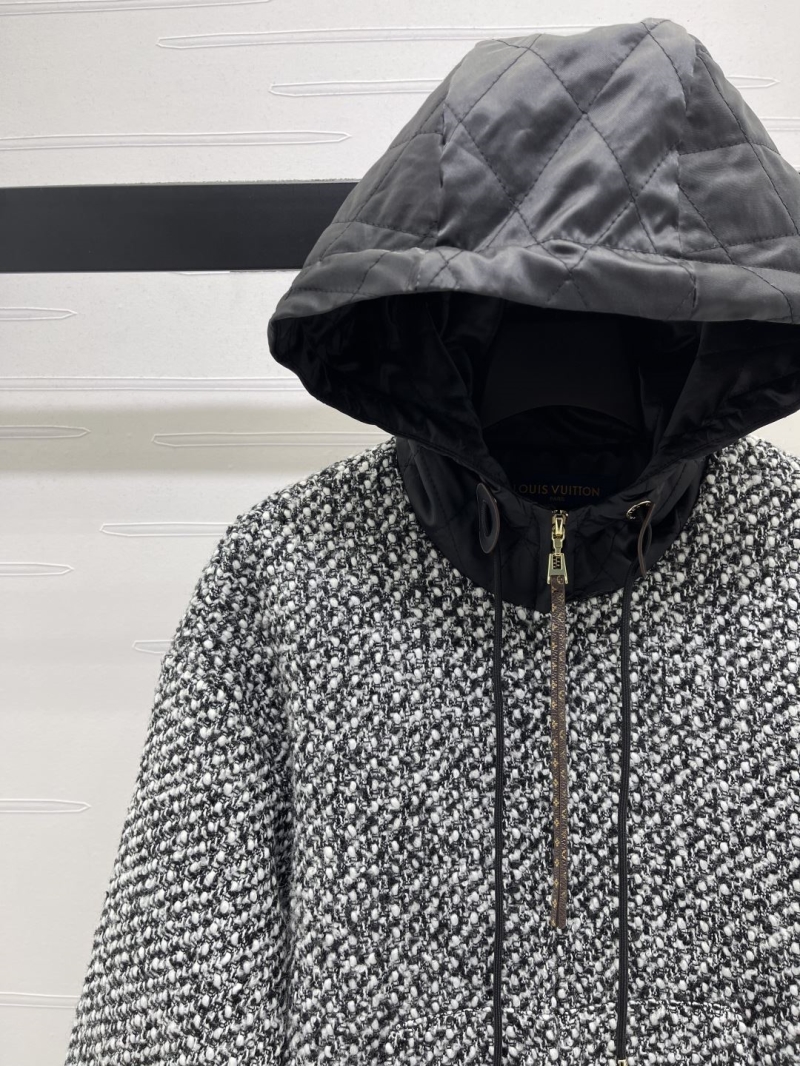 l0vis Vvtt0n outwear